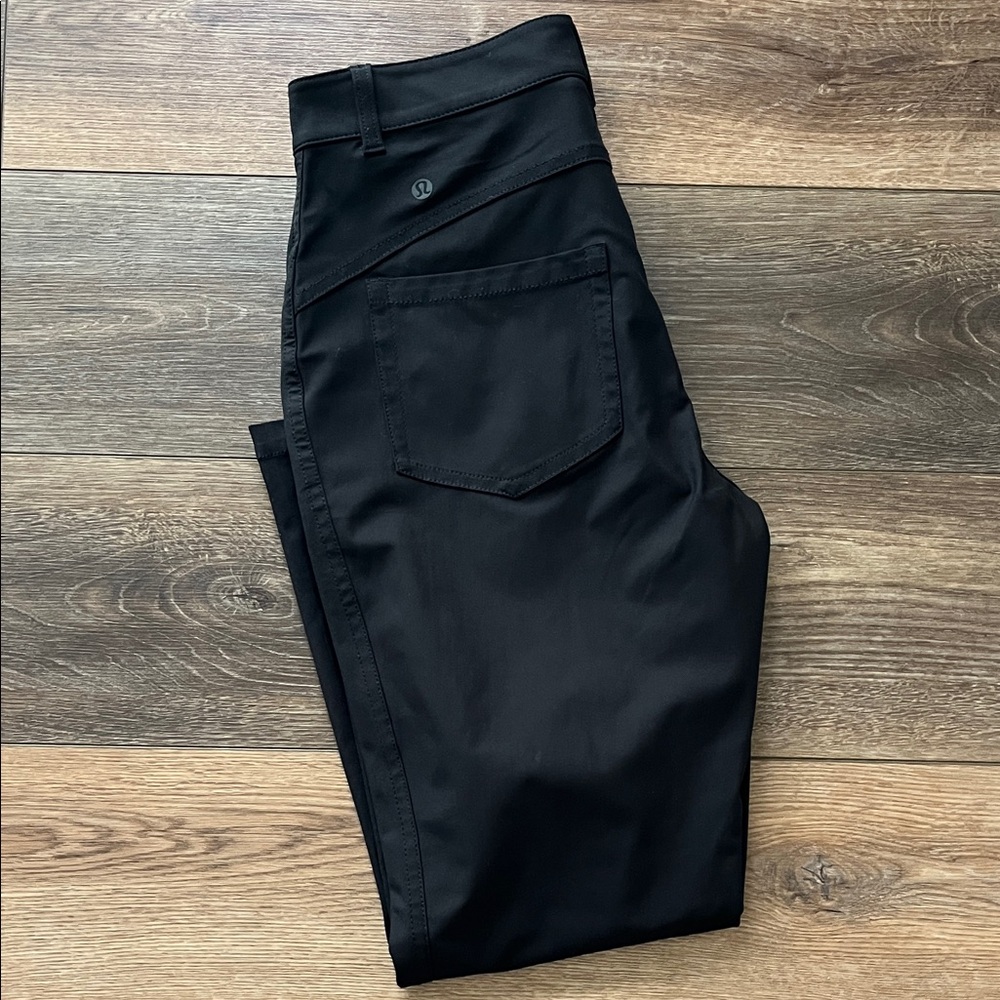 Lululemon Crop Stretch Pants Size 8 - Picture 5 of 6